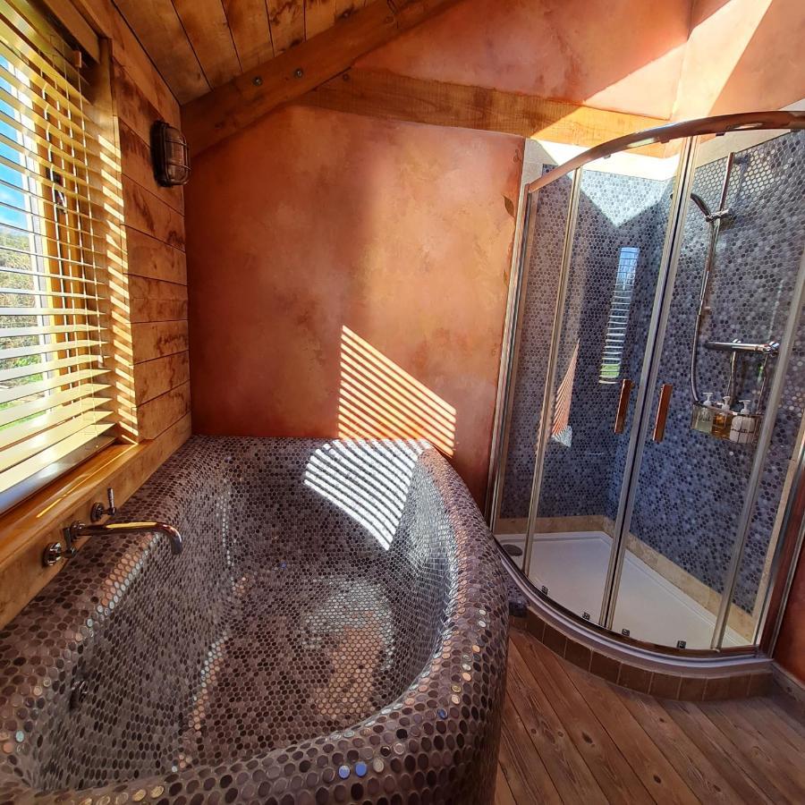 The Old Pottery, Unique Views & Spa-Like Bathroom Ashburton Ngoại thất bức ảnh